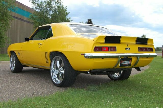 1969 Chevrolet Camaro - photo 8