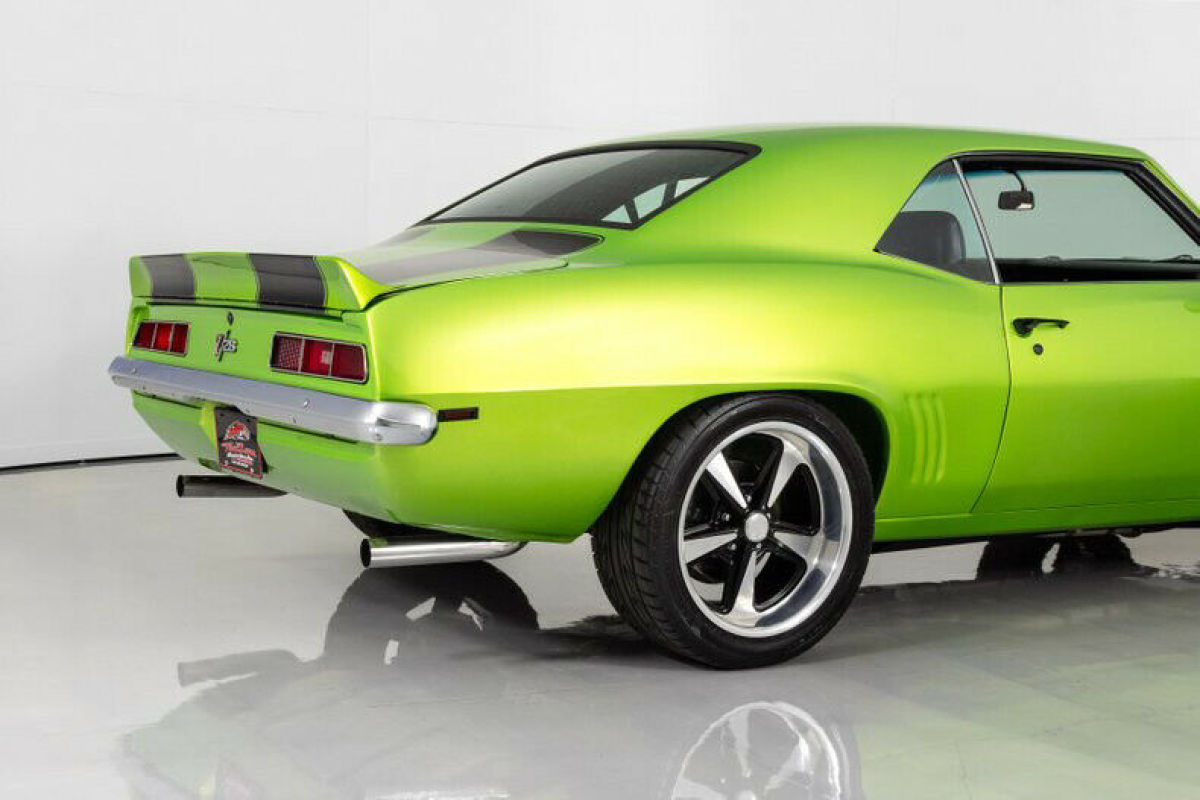 1969 Chevrolet Camaro 6-Speed - photo 11