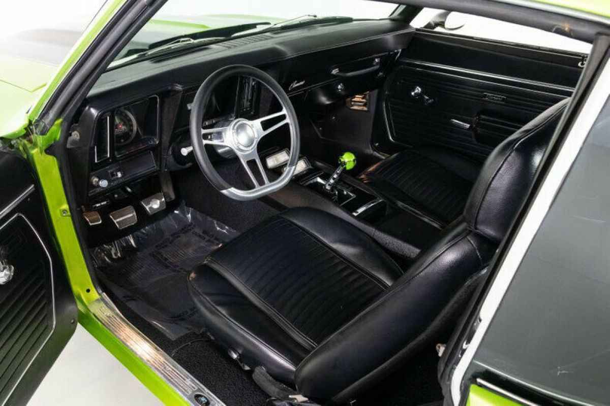 1969 Chevrolet Camaro 6-Speed - photo 2