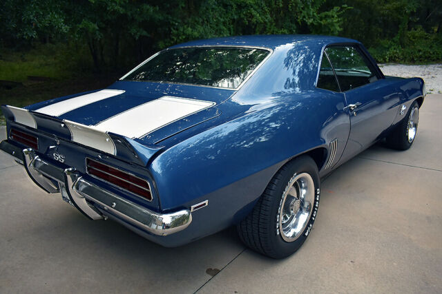 1969 Chevrolet Camaro - photo 10