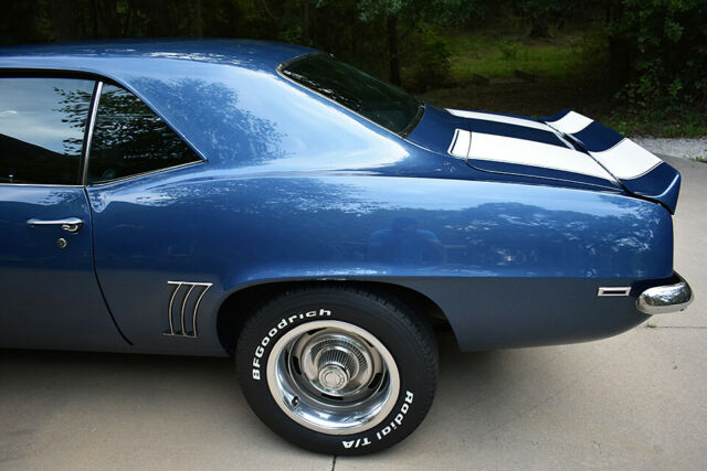 1969 Chevrolet Camaro - photo 12