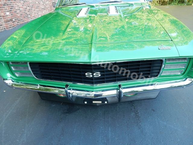 1969 Chevrolet Camaro RS - photo 9