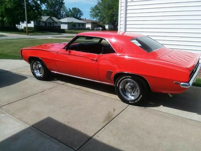 1969 Chevrolet Camaro -350 with 4 Speed - photo 3