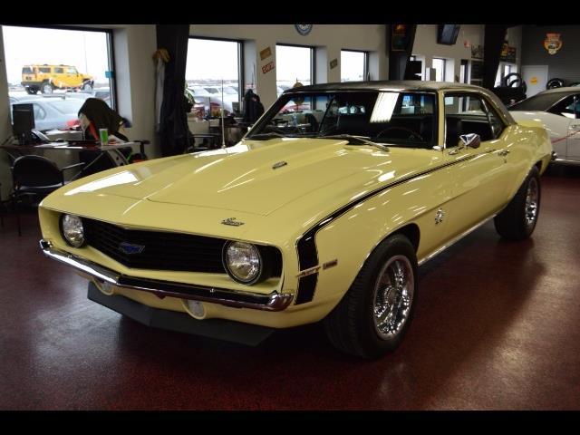 1969 Chevrolet Camaro MINT SHOW QUALITY Yellow 427 4 Speed Manual FAST FUN 1969 Chevrolet Camaro --