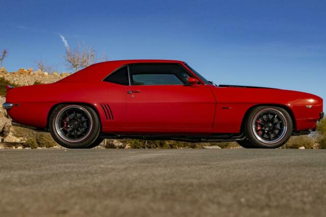 1969 Chevrolet Camaro PRO-TOURING LS2 MINI-TUBBED COILOVER DETROIT SPEED - photo 9