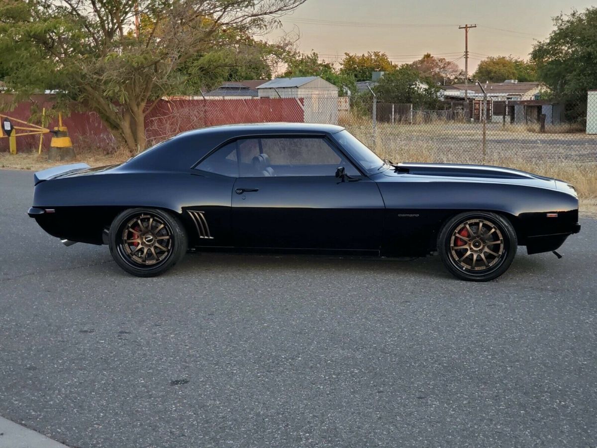 1969 Chevrolet Camaro LS3 Mini Tubbed - photo 2