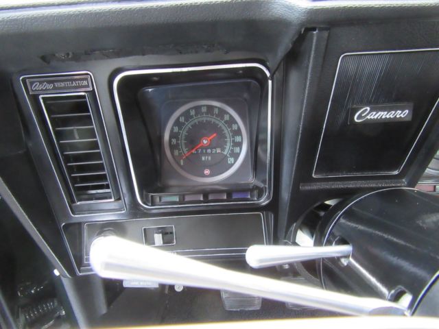 1969 Chevrolet Camaro RS 4 Speed 350 console gauges - photo 11