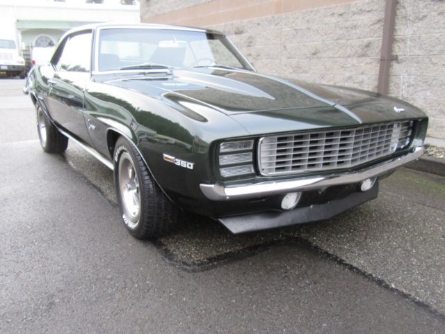 1969 Chevrolet Camaro RS 4 Speed 350 console gauges - photo 3