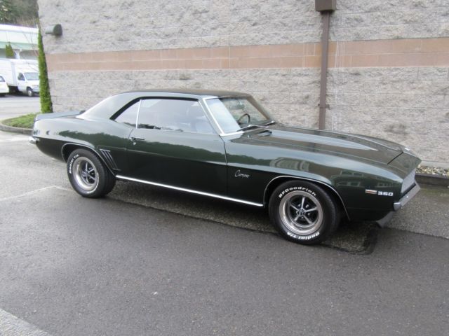 1969 Chevrolet Camaro RS 4 Speed 350 console gauges - photo 4