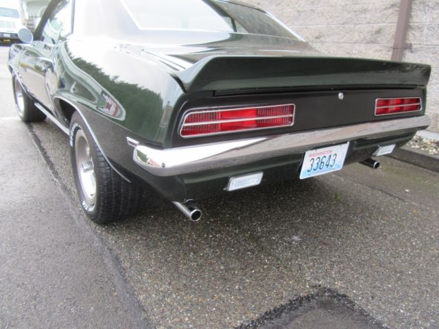 1969 Chevrolet Camaro RS 4 Speed 350 console gauges - photo 6