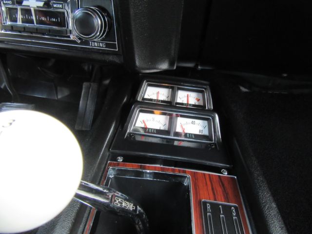 1969 Chevrolet Camaro RS 4 Speed 350 console gauges - photo 8