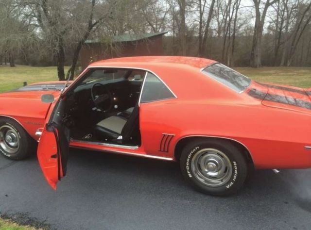 1969 Chevrolet Camaro RS - photo 9
