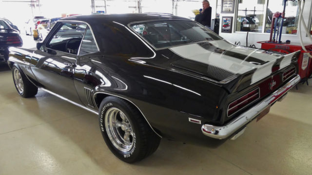 1969 Chevrolet Camaro RS - photo 10