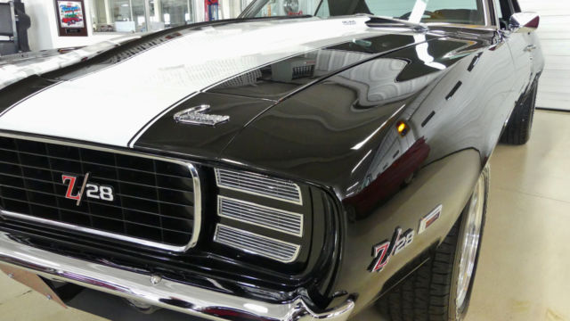 1969 Chevrolet Camaro RS - photo 6