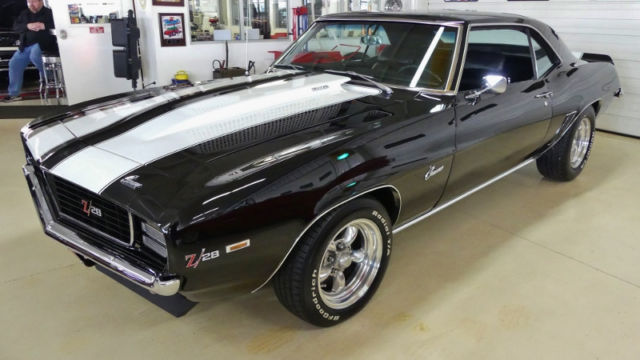 1969 Chevrolet Camaro RS - photo 8
