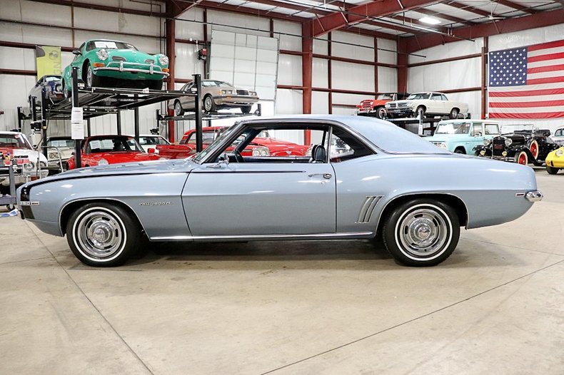 1969 Chevrolet Camaro RS - photo 2