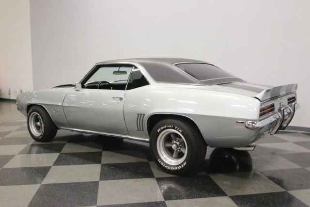 1969 Chevrolet Camaro RS - photo 9