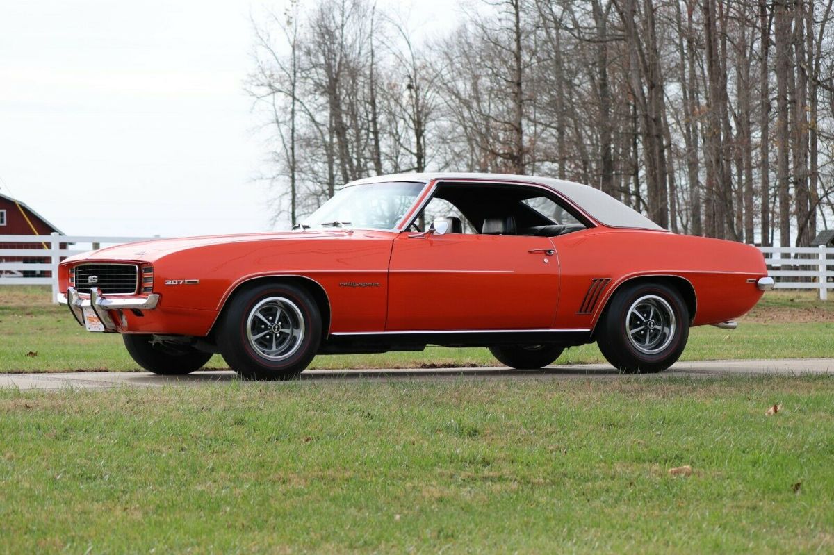 1969 Chevrolet Camaro - photo 2