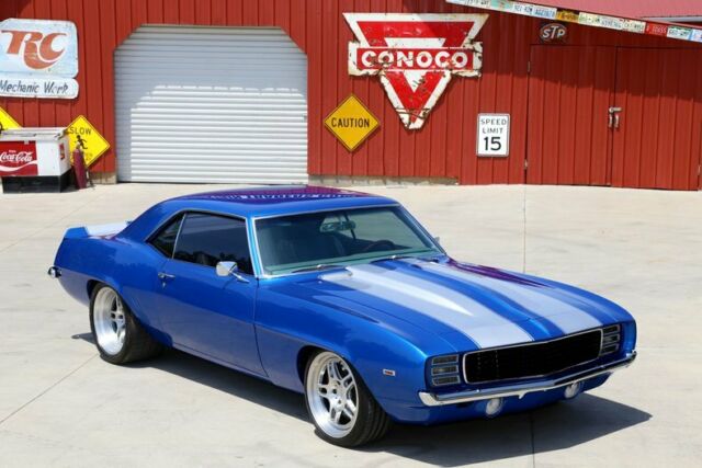 1969 Chevrolet Camaro RS - photo 2