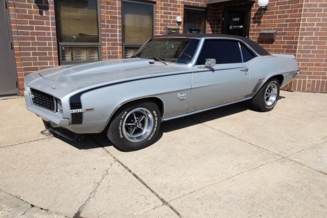 1969 Chevrolet Camaro RS / SS -- 396 - 4spd - photo 2