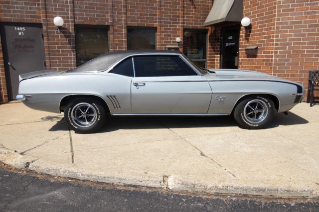 1969 Chevrolet Camaro RS / SS -- 396 - 4spd - photo 5