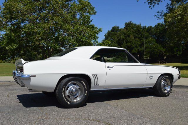 1969 Chevrolet Camaro RS SS - photo 10