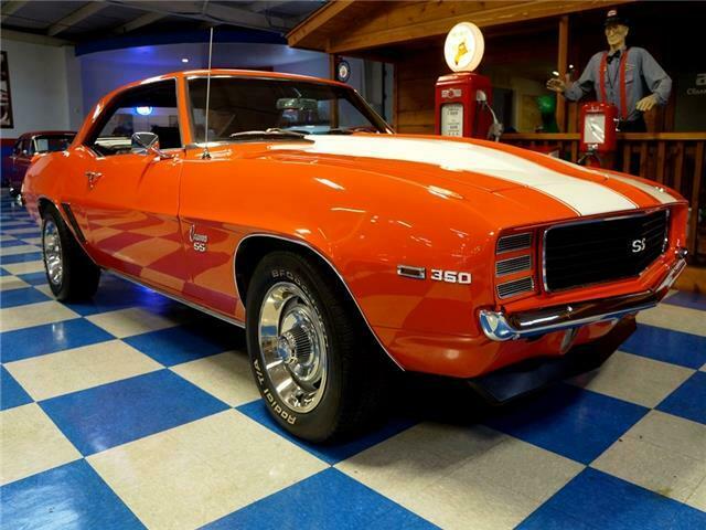 1969 Chevrolet Camaro 350 / 4 Speed Manual - photo 10