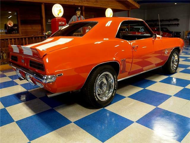 1969 Chevrolet Camaro 350 / 4 Speed Manual - photo 11