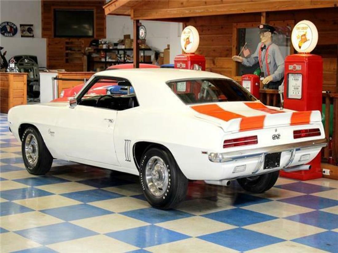 1969 Chevrolet Camaro RS/SS Z10 - photo 4