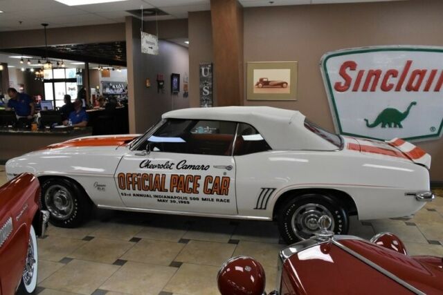 1969 Chevrolet Camaro RS/SS Z11 Pace Car - photo 13