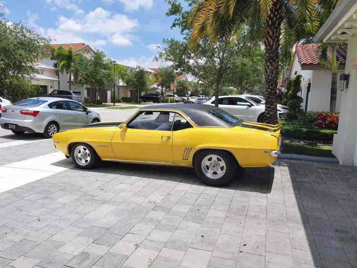 1969 Chevrolet Camaro RS - photo 6