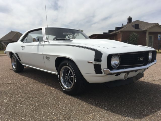 1969 Chevrolet Camaro - photo 3