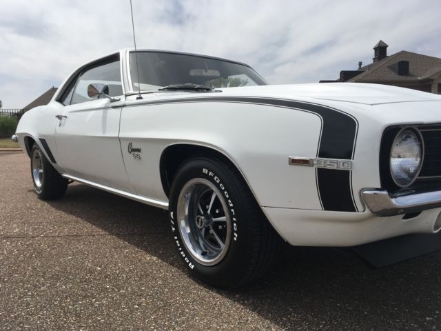 1969 Chevrolet Camaro - photo 9