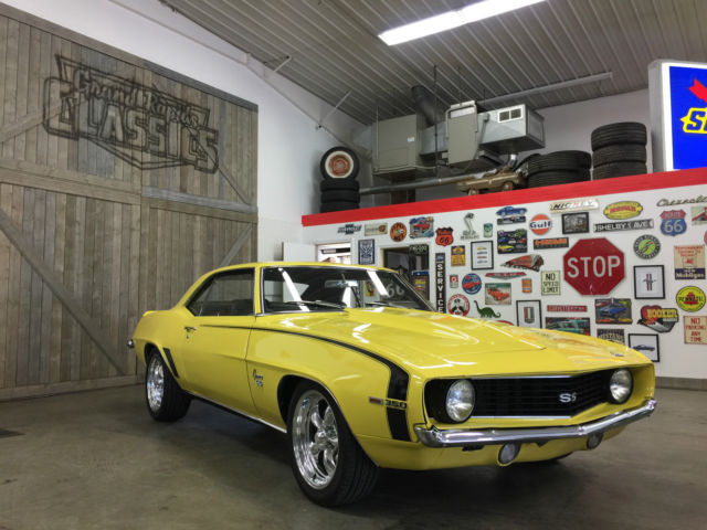 1969 Chevrolet Camaro SS 350 - photo 3