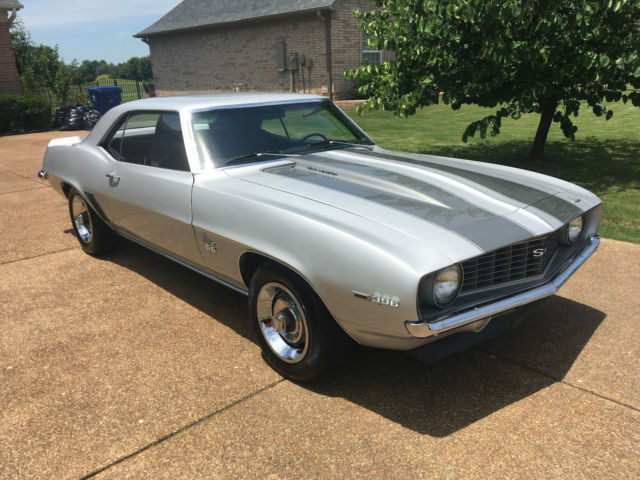 1969 Chevrolet Camaro SS 396 400 turbo Automatic Cowl induction Z/28 RS/SS 454 1969 Chevrolet Camaro SS