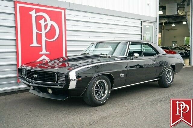 1969 Chevrolet Camaro SS Coupe, 350 V8 4 speed, factory black on black 1969 Chevrolet Camaro SS Coupe