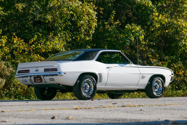 1969 Chevrolet Camaro - photo 9