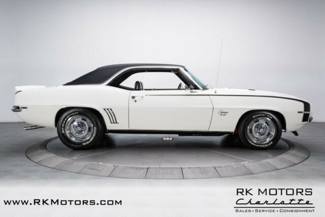 1969 Chevrolet Camaro SS - photo 12
