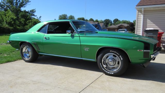 1969 Chevrolet Camaro SS RS - photo 2