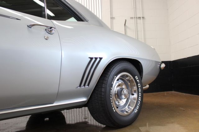 1969 Chevrolet Camaro SS - photo 12