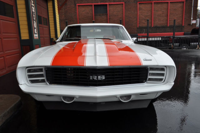 1969 Chevrolet Camaro SSRS White/Hugger Orange Stripes Houndstooth Inter - photo 10