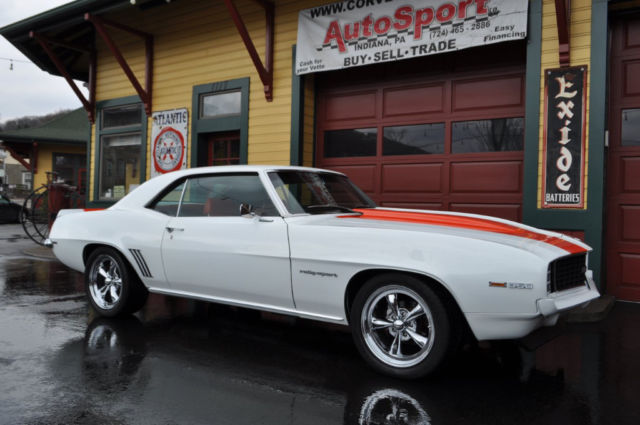 1969 Chevrolet Camaro SSRS White/Hugger Orange Stripes Houndstooth Inter - photo 2