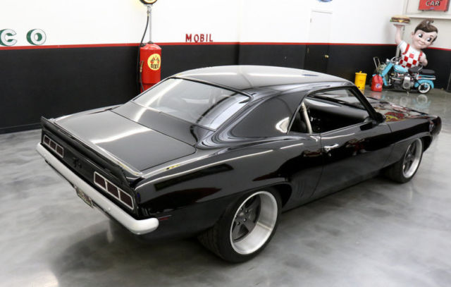 1969 Chevrolet Camaro ULTIMATE RESTOMOD 819 HP 6SPD FULL FRAME OVER 350K - photo 9
