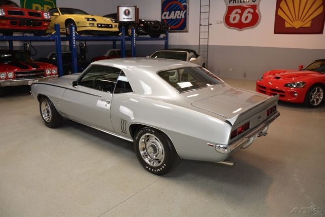 1969 Chevrolet Camaro Super Sport - photo 11