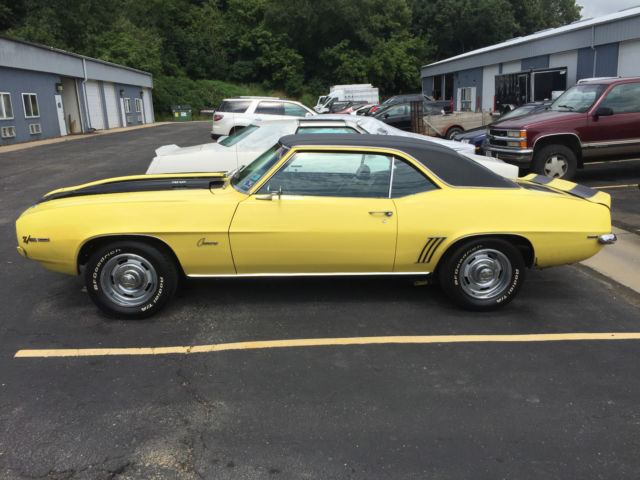 1969 Chevrolet Camaro - photo 2