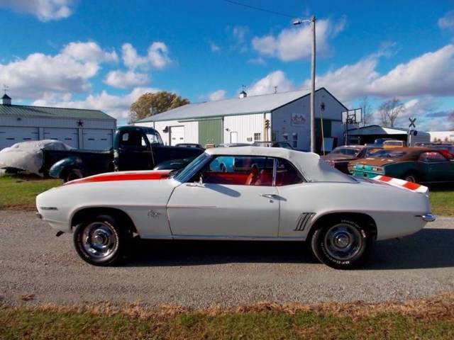 1969 Chevrolet Camaro Z11 PACE CAR - photo 10