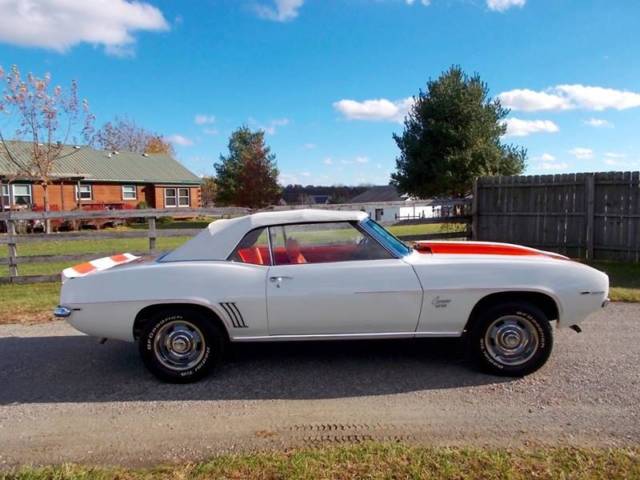 1969 Chevrolet Camaro Z11 PACE CAR - photo 8