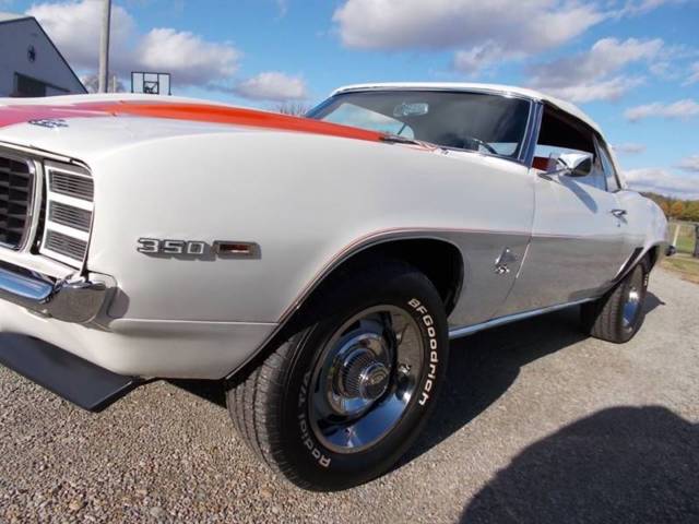 1969 Chevrolet Camaro Z11 PACE CAR - photo 9