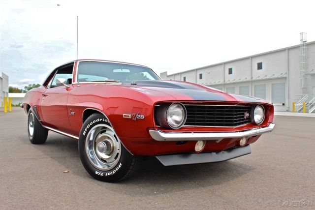 1969 Chevrolet Camaro Z28 / 302-290HP / 4-Speed - photo 2
