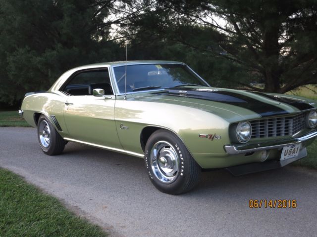 1969 Chevrolet Camaro Z28 - photo 3